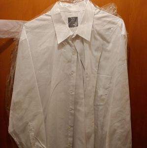 White dress shirt